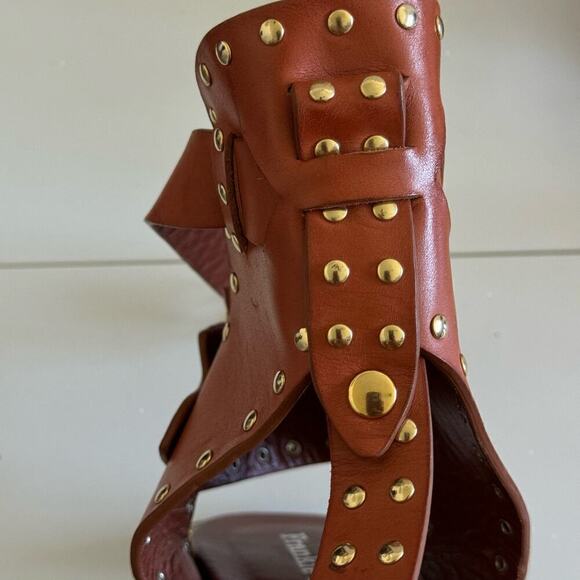 Frankie Segal Sandals Gladiator Studded Cognac Tan Gold Leather Retail$495 Sz 36 - Picture 5 of 10